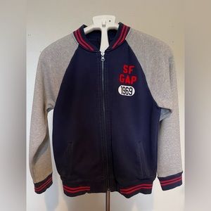 Gap Kids XXL Boys front zipper and packets